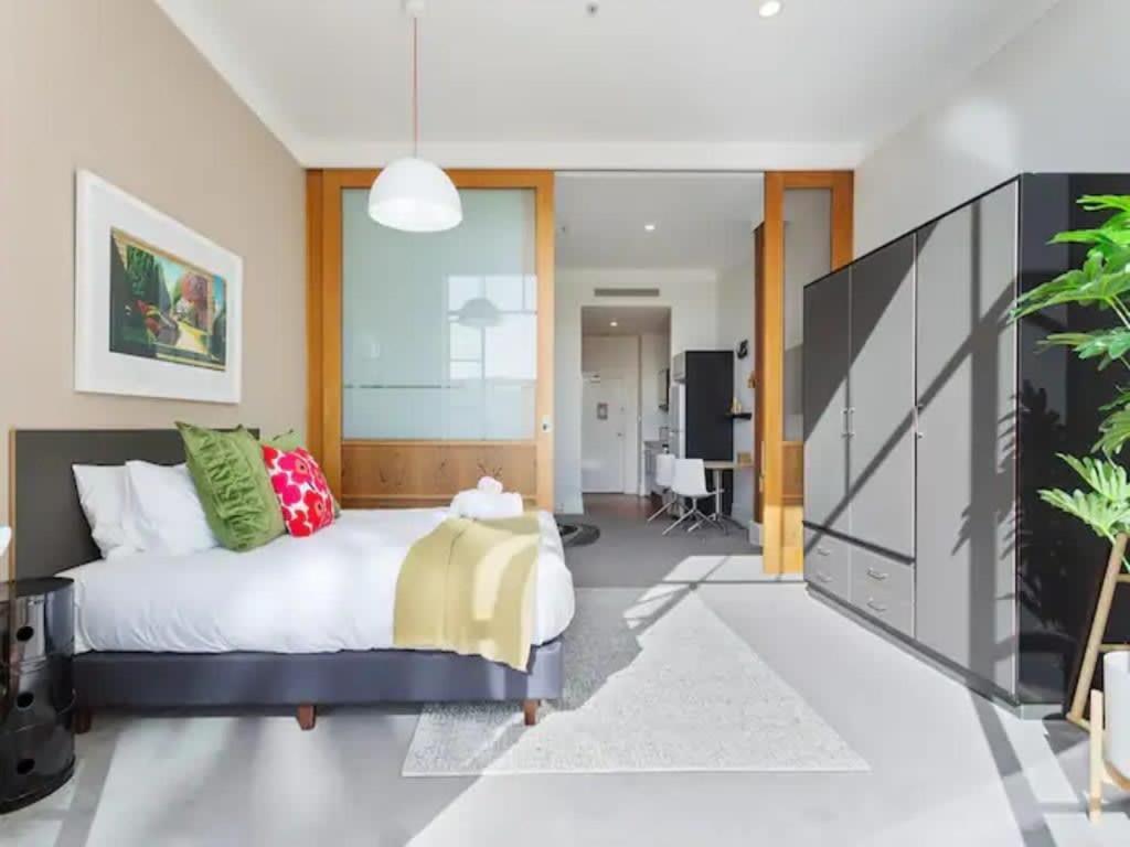 Lovely Bright Apartment With Balcony Pool And Gym Окленд Экстерьер фото