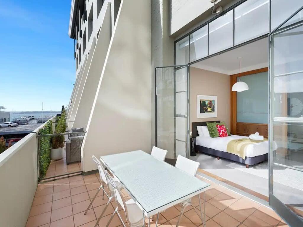 Lovely Bright Apartment With Balcony Pool And Gym Окленд Экстерьер фото